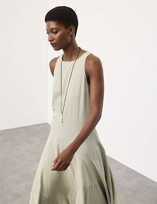 Midaxi-Skaterkleid mit rundum Tellerrock-Saum