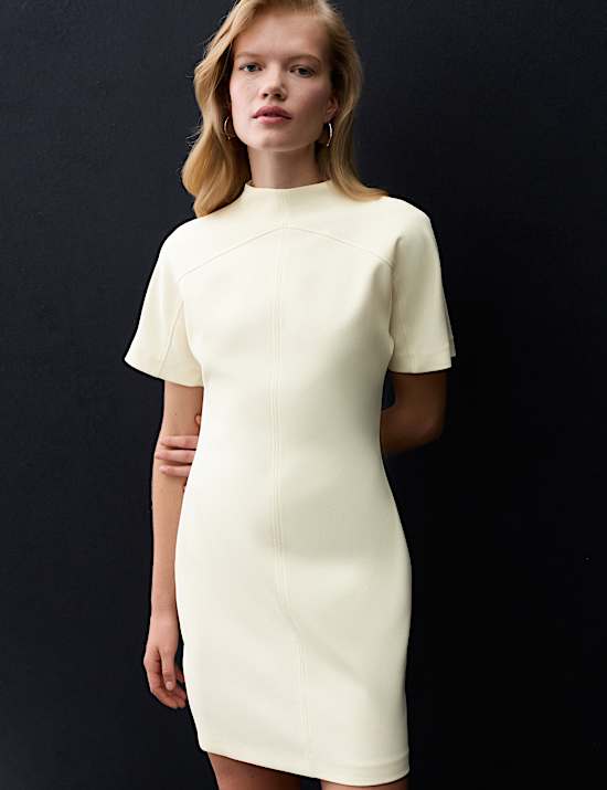 Gaun Mini Berikat Pinggang Leher Tinggi Satin Crepe
