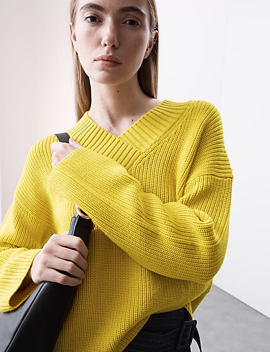 Pure Merino Wool Ribbed V-Neck Jumper