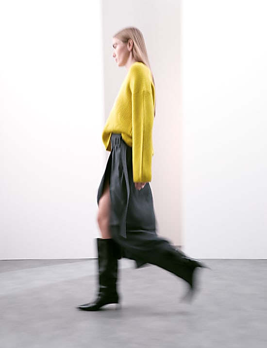 Pure Merino Wool Ribbed V-Neck Jumper