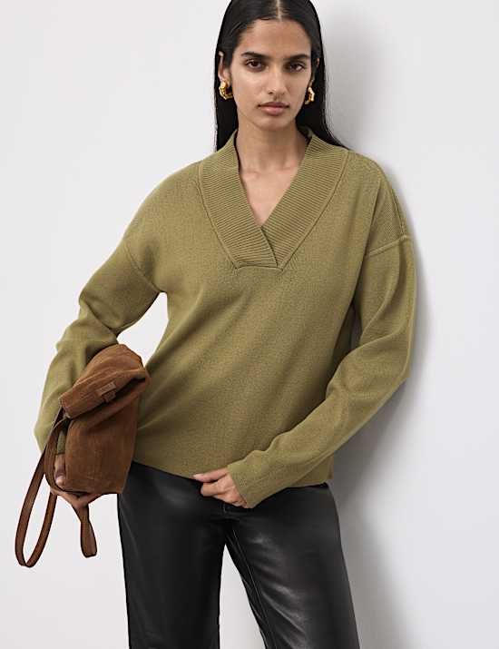 Ribbed V-Neck Jumper