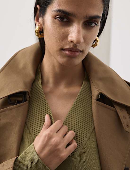 Ribbed V-Neck Jumper