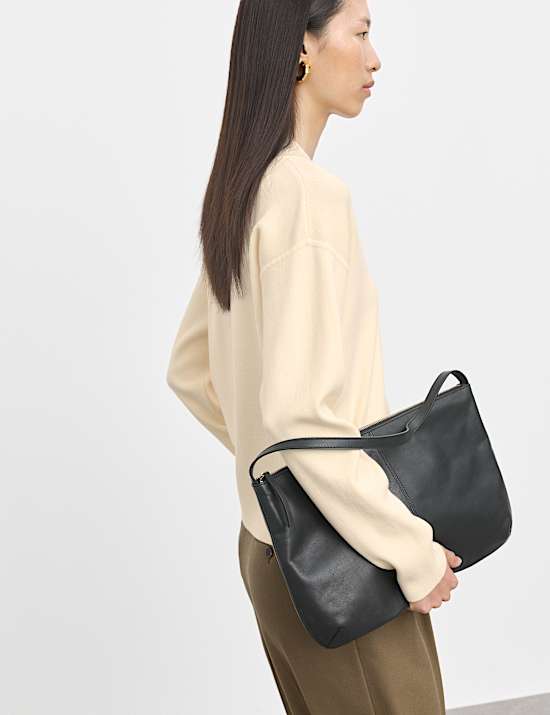 Ribbed V-Neck Jumper