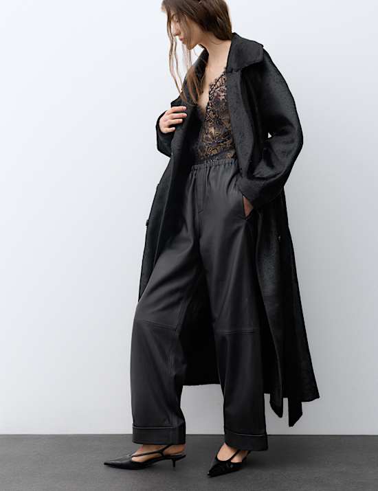 Pantalon jambe droite taille normale en cuir