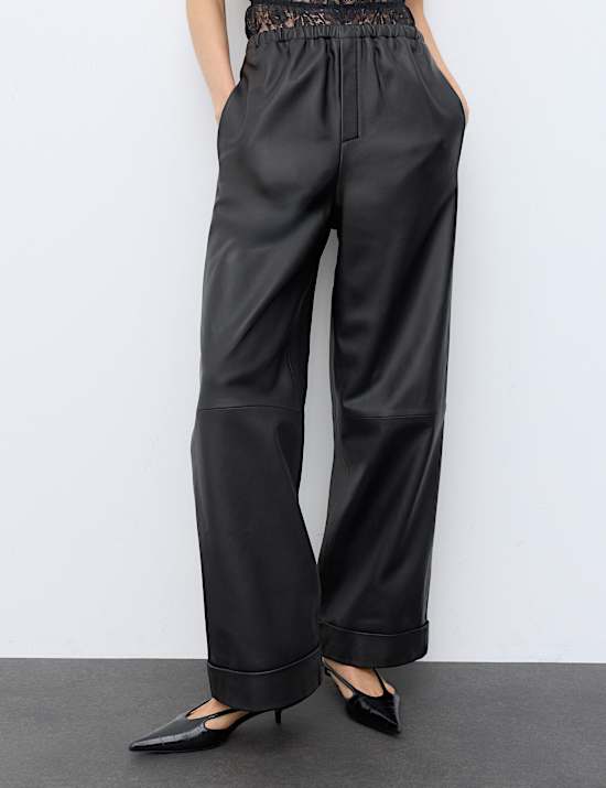 Pantalon jambe droite taille normale en cuir