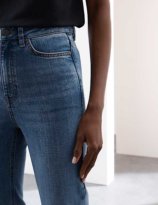 Jean taille haute coupe droite en Lyocell™ mélangé