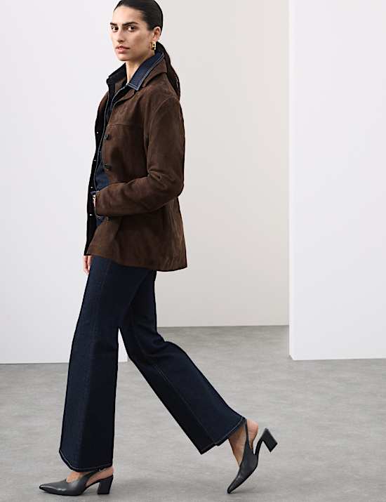 ג'ינס מתרחב במיוחד בגזרה גבוהה