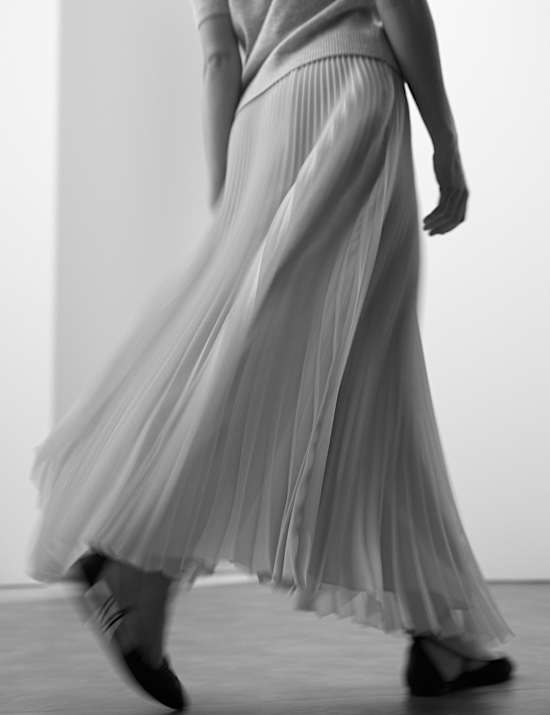 Pleated Maxi Skirt