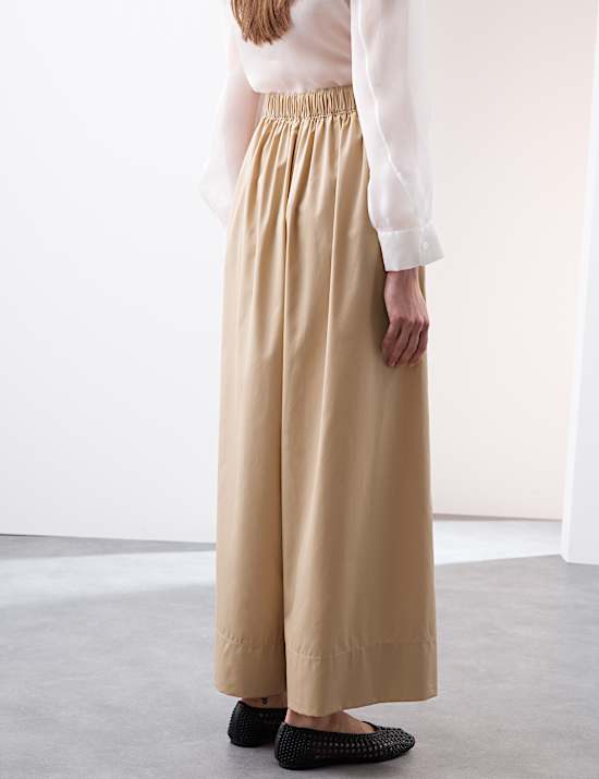 Pleat Front Super Wide Leg Trousers