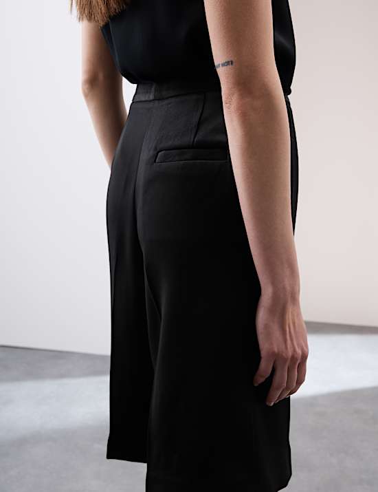 Ψηλόμεση ντιαγκονάλ βερμούδα