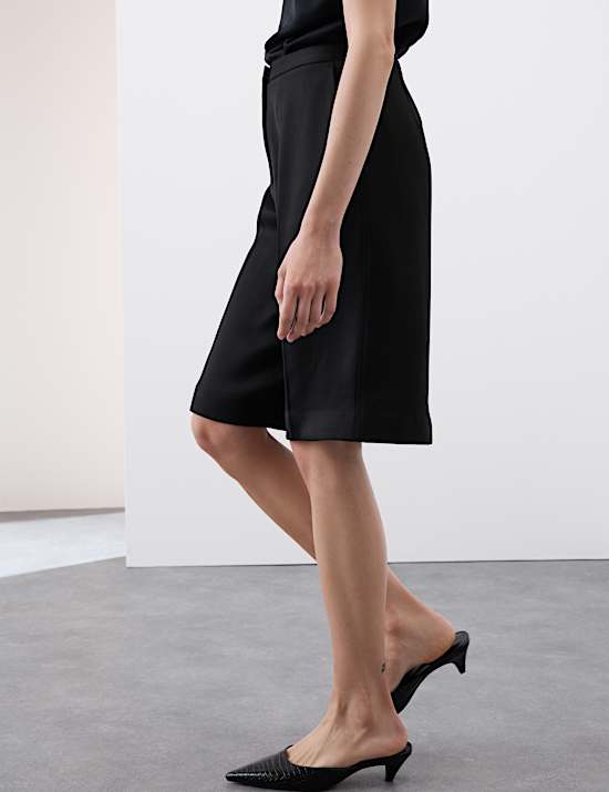 Ψηλόμεση ντιαγκονάλ βερμούδα