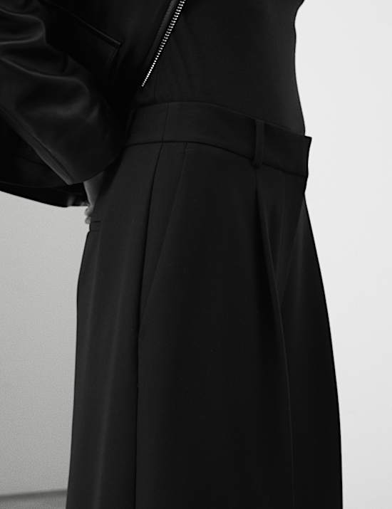 Tailored Barrel Leg Trousers with Wool