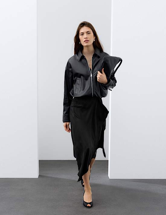 Asymmetrischer Midi-Tr&auml;gerrock mit Spitzendetail und Seidenmischgewebe