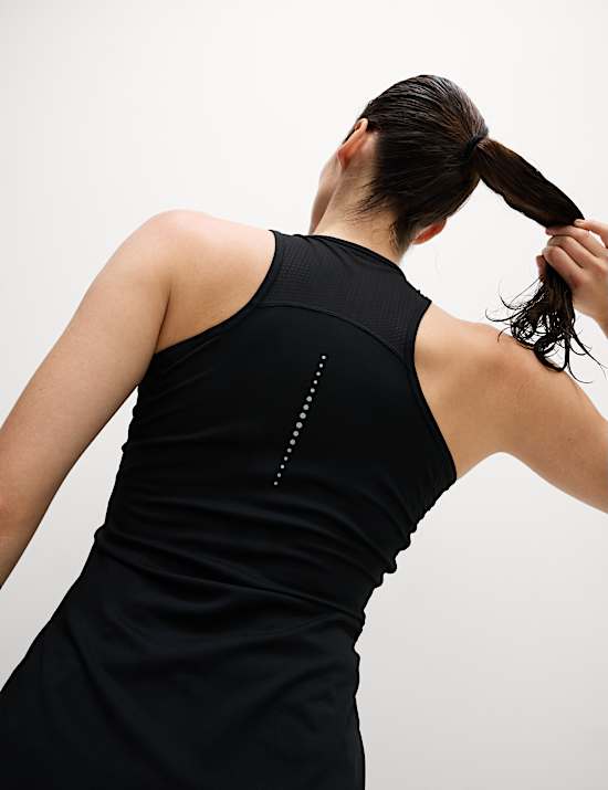 Débardeur à dos nageur et décolleté rond