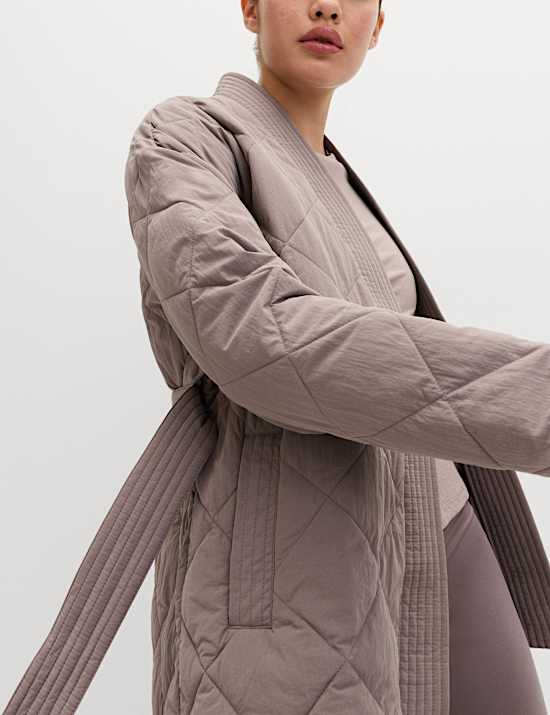 Lang geschnittene, gesteppte Stormwear&trade; Wickeljacke