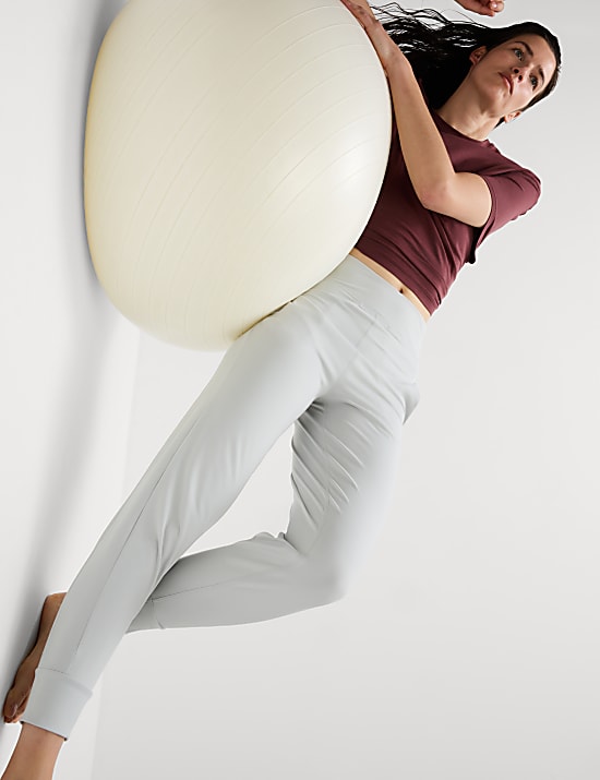 Go Balance Cuffed Yoga Jogger