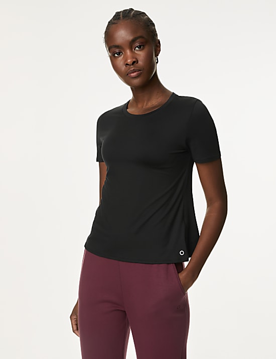 Yoga-T-shirt met lage ronde hals en wikkelstijl op de rug