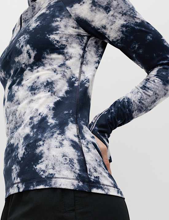 Ultraheat&trade; Printed Half Zip Running Top