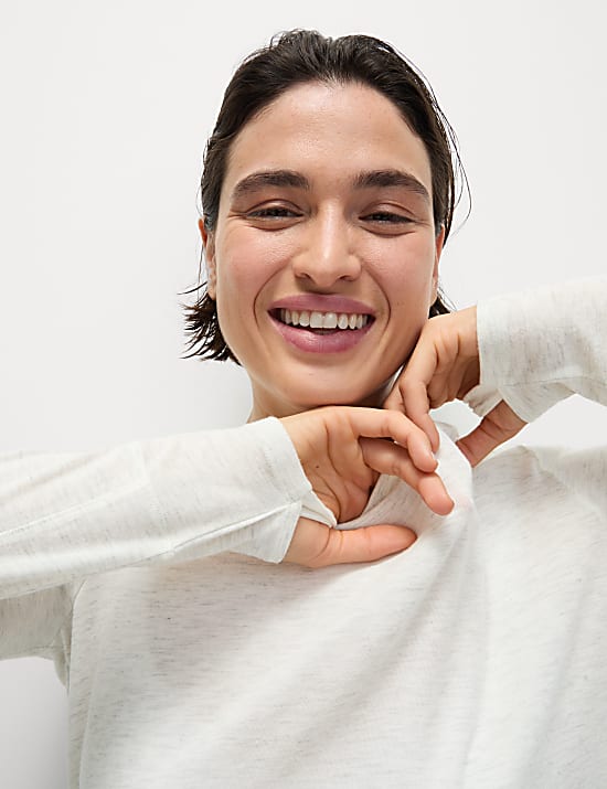 Wandeltop met ronde hals en merinowol