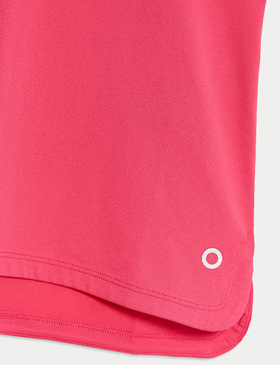 Scoop Neck Fitted T-Shirt