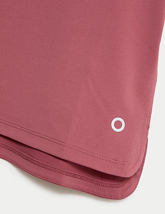 Scoop Neck Fitted T-Shirt