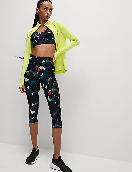 Ultraheat&trade; Zip Up Fitted Running Top