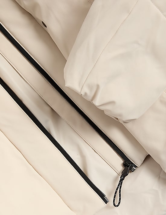 Kort gewatteerd jack met capuchon en Stormwear&trade;