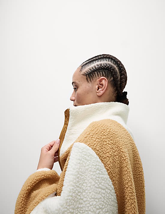 Fleece met opstaande kraag en rits van borgstof