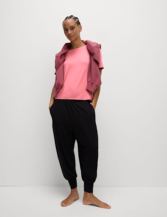 Tops & t-shirts