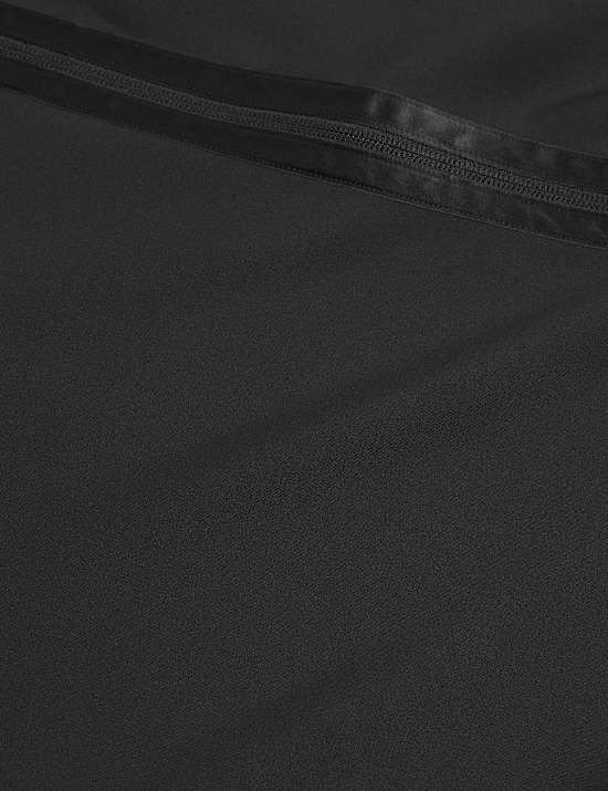 Sweat zipp&eacute; coupe d&eacute;contract&eacute;e &agrave; capuche en scuba