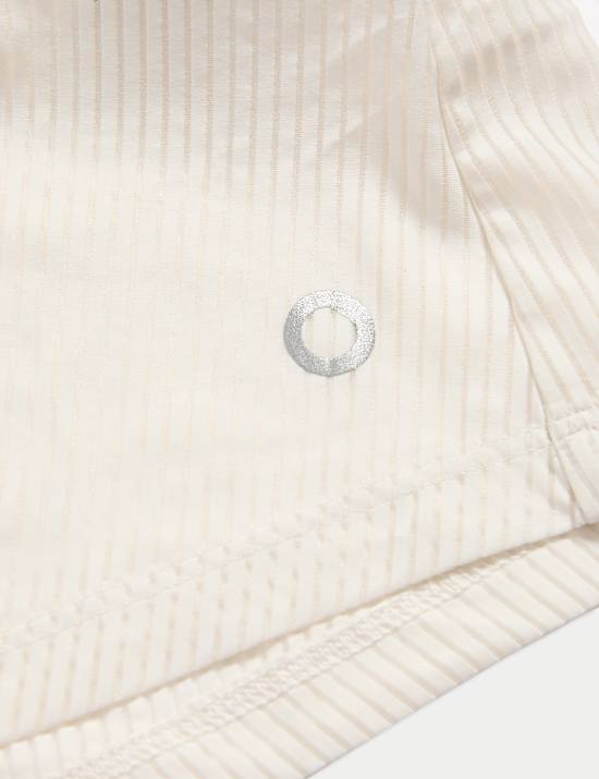 גופיית ריב שקופה בגזרה נינוחה עם צווארון עגול ורחב