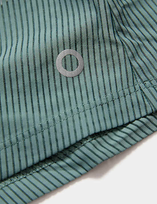 גופיית ריב שקופה בגזרה נינוחה עם צווארון עגול ורחב