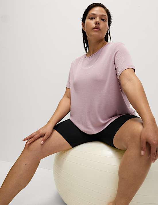 Μπλουζάκι Boxy με Ριμπ Υφάνση και Στρογγυλή Λαιμόκοψη από Modal