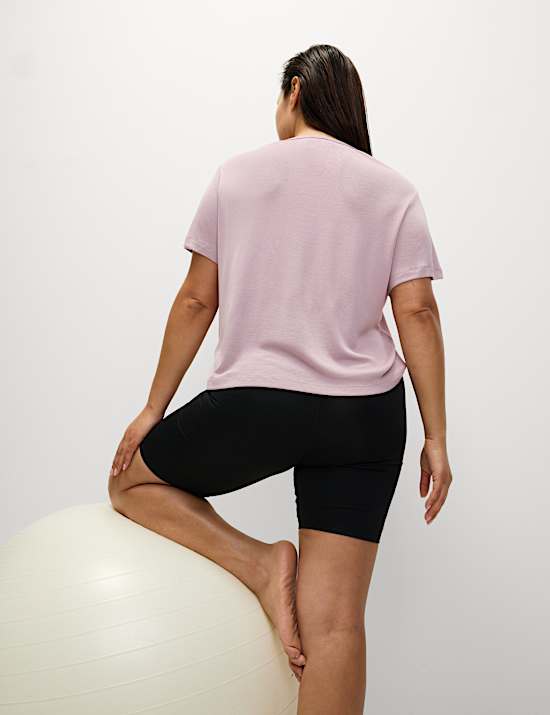 Μπλουζάκι Boxy με Ριμπ Υφάνση και Στρογγυλή Λαιμόκοψη από Modal