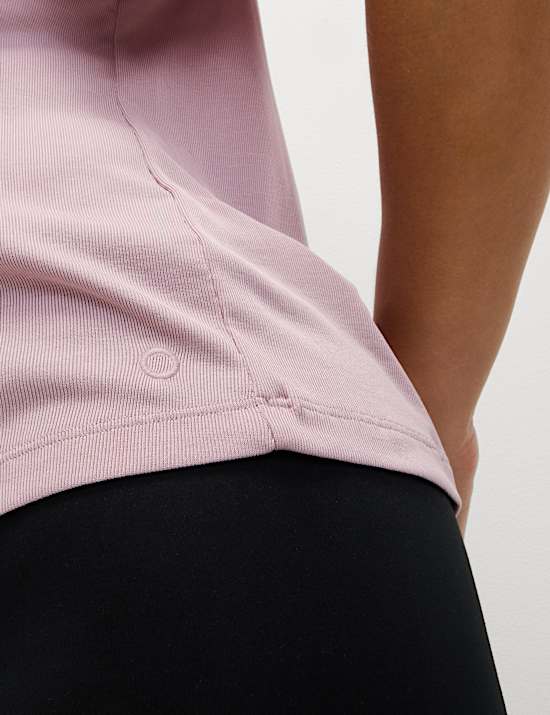 Μπλουζάκι Boxy με Ριμπ Υφάνση και Στρογγυλή Λαιμόκοψη από Modal