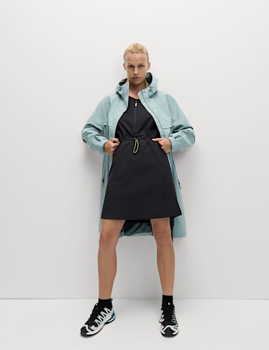 שמלת טיולים נוחה לקיפול בשילוב Stormwear™‎