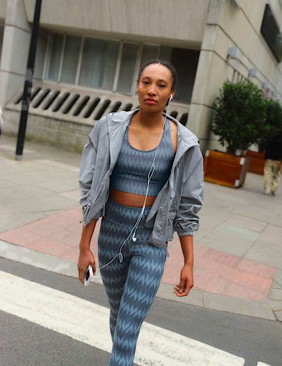 Go Train Printed Medium Support Racer Back Crop Top