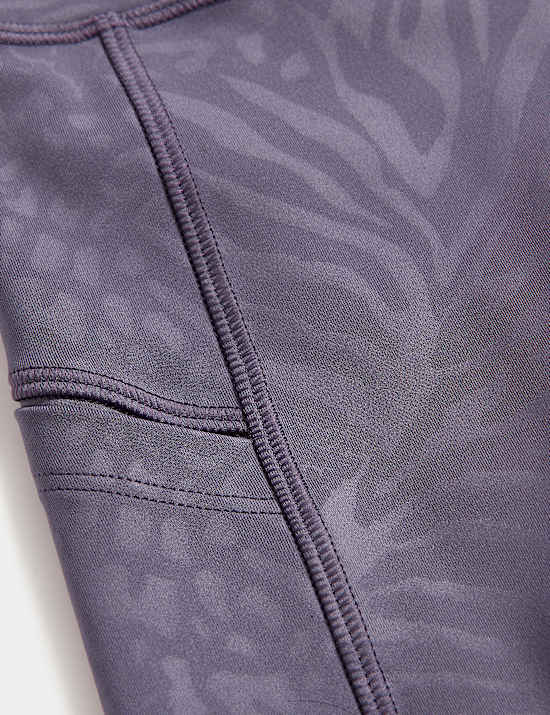 Go Move Embossed Cropped Gym Leggings