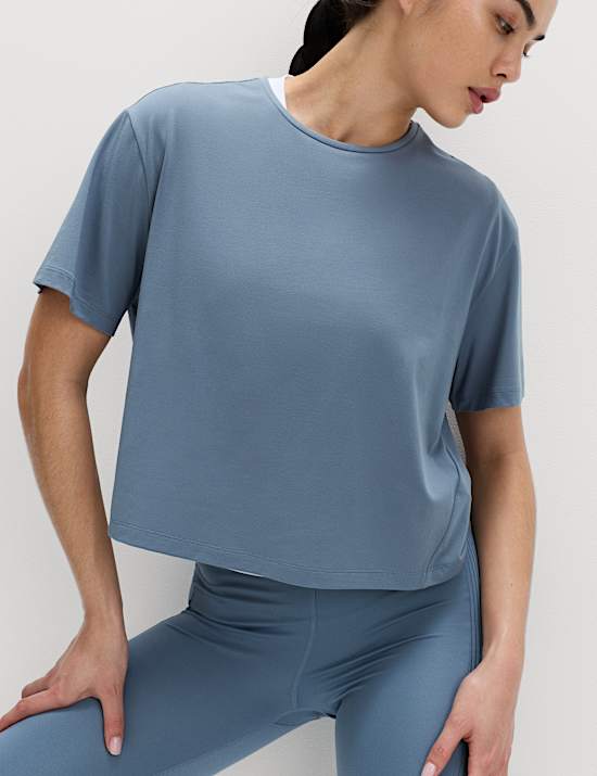 Essential Round Neck Boxy T-Shirt