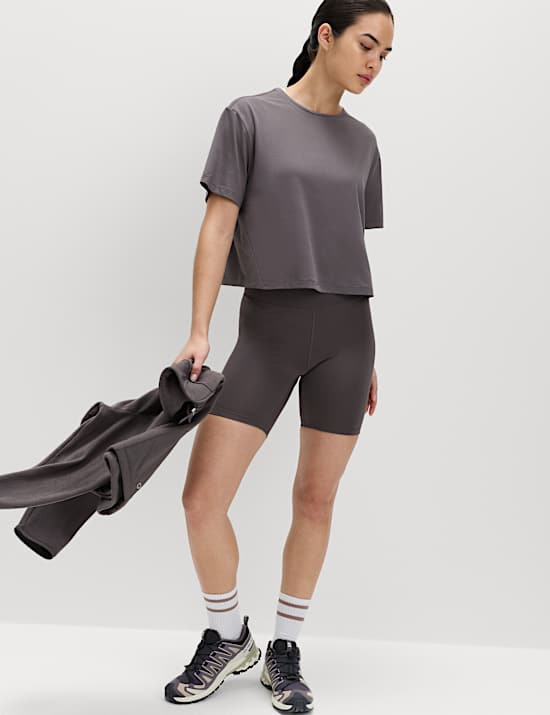 Essential Round Neck Boxy T-Shirt