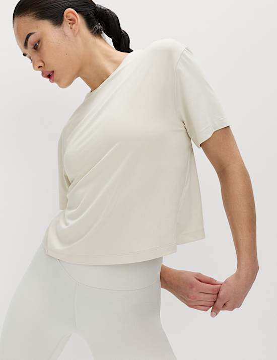 Essential Round Neck Boxy T-Shirt