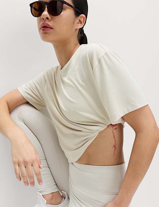 Essential Round Neck Boxy T-Shirt