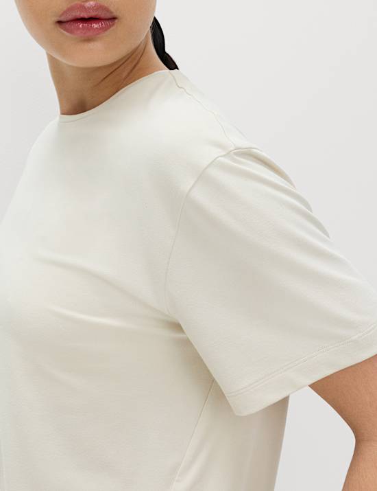 Essential Round Neck Boxy T-Shirt