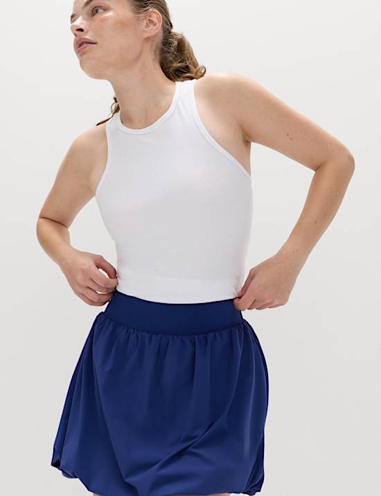 Skort met hoge taille en gebolde boord