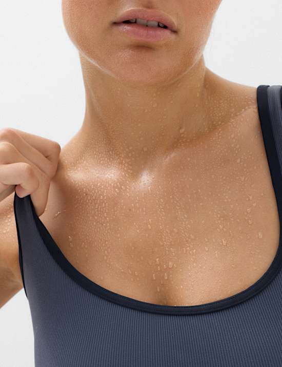 Maillot de bain c&ocirc;tel&eacute; rembourr&eacute; effet ventre plat