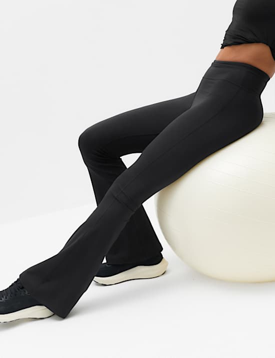 Essential High Waisted Flared Leggings