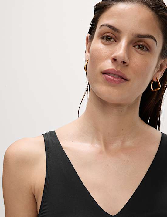 Zwemjurk met V-hals en gevulde cups