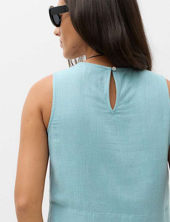 Vest with Linen