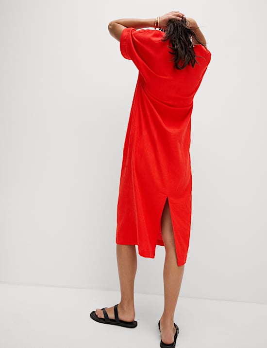 Robe midi en lin à col en V et fermeture à boutons-pression