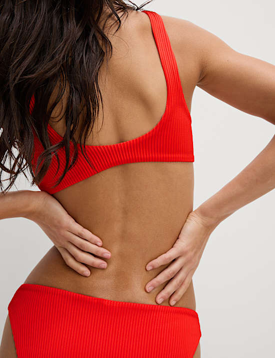 Ribbed Padded Scoop Neck Bikini Top